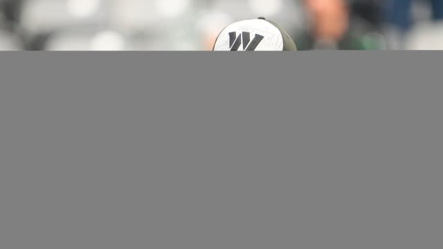 Washington Commanders head coach Ron Rivera pregame against the New York Jets at MetLife Stadium.